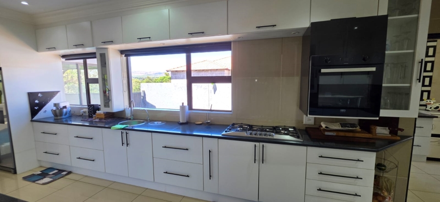 4 Bedroom Property for Sale in Buffelspoort Eco Estate North West
